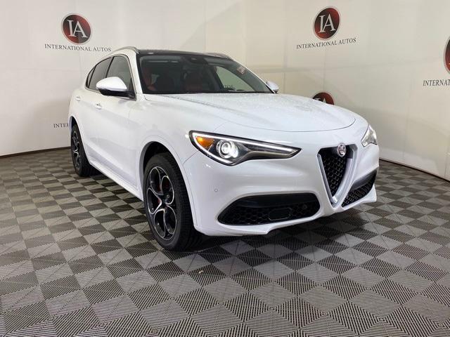 2020 Alfa Romeo Stelvio Ti AWD 2020 Alfa Romeo Stelvio Ti AWD