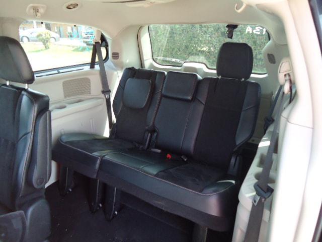 2014 Chrysler Town & Country Touring-L