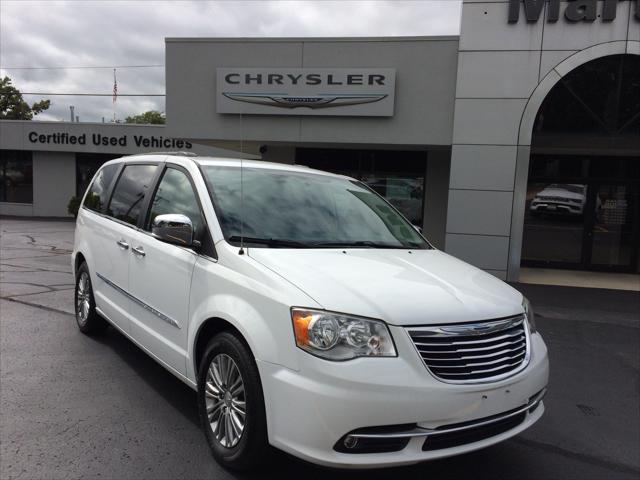 2015 Chrysler Town and Country Limited Platinum