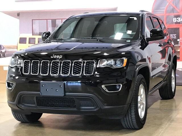 2017 Jeep Grand Cherokee Laredo 4x4