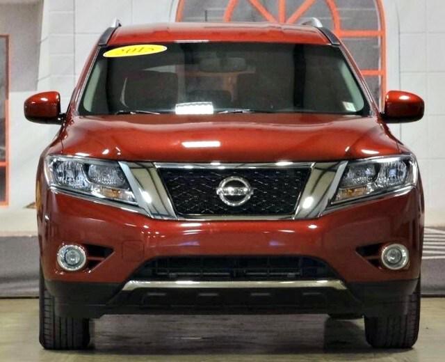 2015 Nissan Pathfinder SL