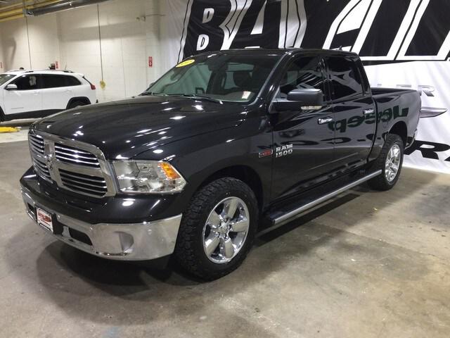 2017 RAM 1500 Big Horn Crew Cab 4x4 57 Box