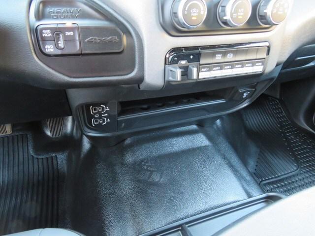 2022 Ram 3500 Tradesman/SLT/Laramie/Limited
