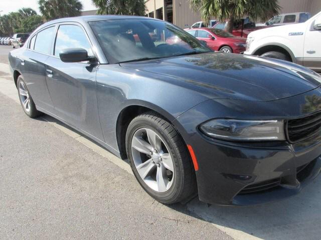 2017 Dodge Charger SXT RWD