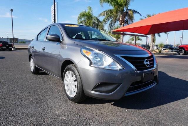 2017 Nissan Versa 1.6 S+