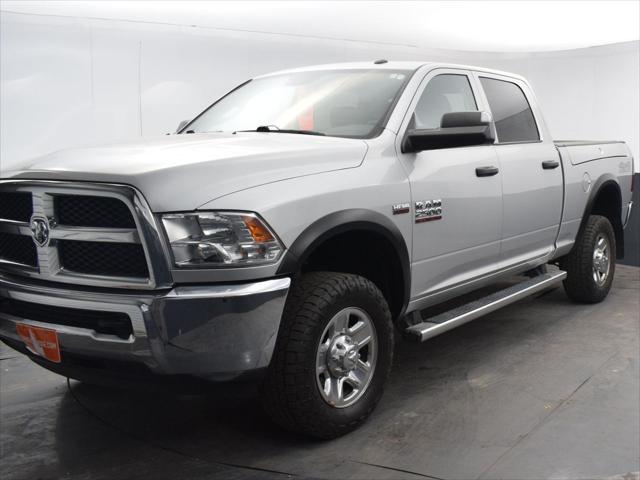 2017 RAM 2500 Tradesman Crew Cab 4x4 64 Box