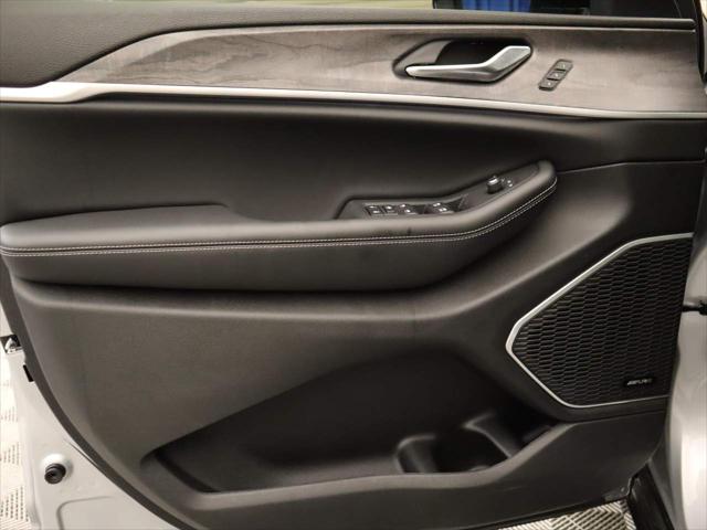 2022 Jeep New Grand Cherokee GRAND CHEROKEE LIMITED 4X4