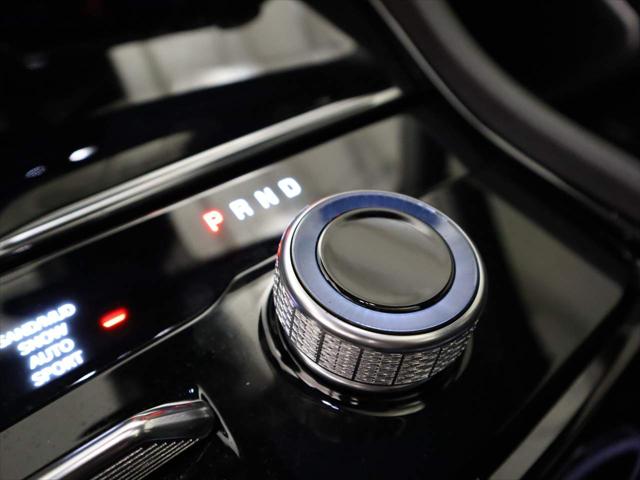 2022 Jeep New Grand Cherokee GRAND CHEROKEE LIMITED 4X4