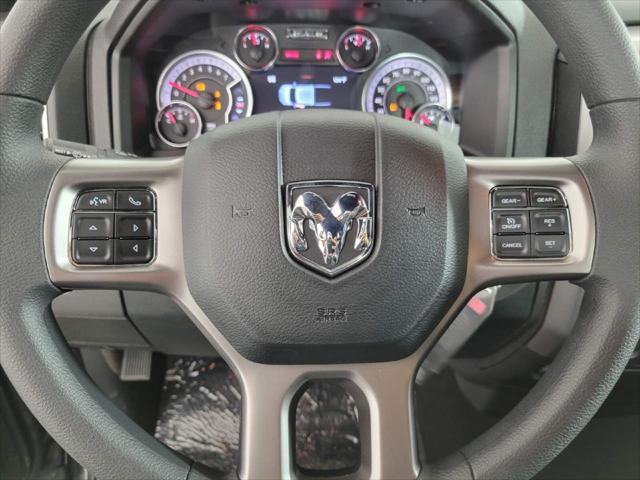 2022 RAM Ram 1500 Classic RAM 1500 CLASSIC WARLOCK QUAD CAB 4X4 64 BOX