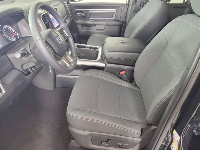 2022 RAM Ram 1500 Classic RAM 1500 CLASSIC WARLOCK QUAD CAB 4X4 64 BOX