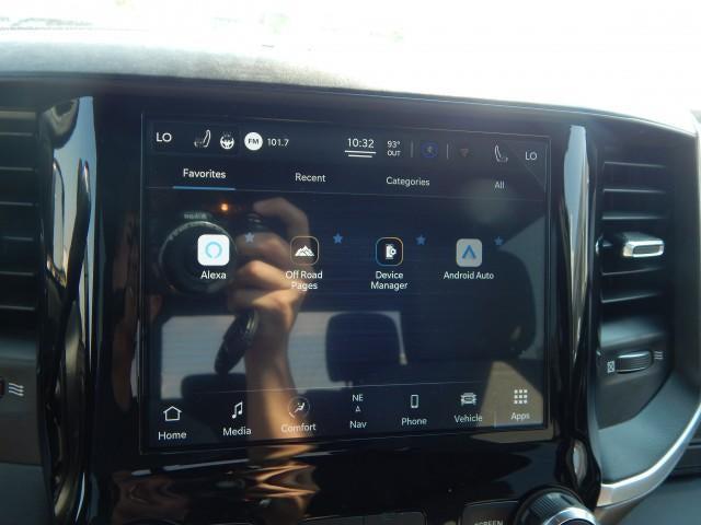 2022 Ram 2500 Big Horn Crew Cab 4x4 6'4" Box