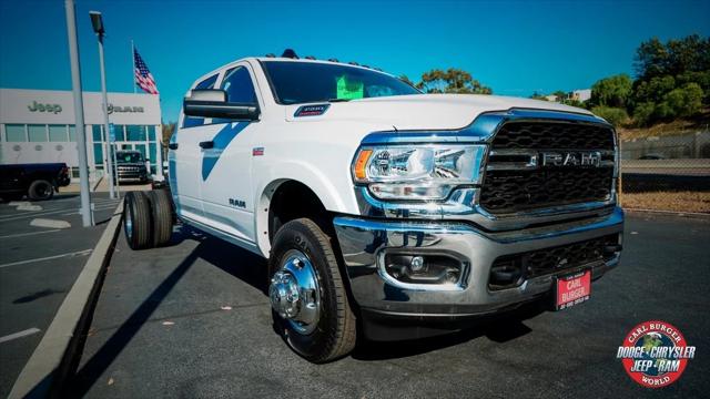 2022 RAM Ram 3500 Chassis Cab RAM 3500 TRADESMAN CREW CAB CHASSIS 4X4 60 CA 2022 RAM Ram 3500 Chassis Cab RAM 3500 TRADESMAN CREW CAB CHASSIS 4X4 60 CA