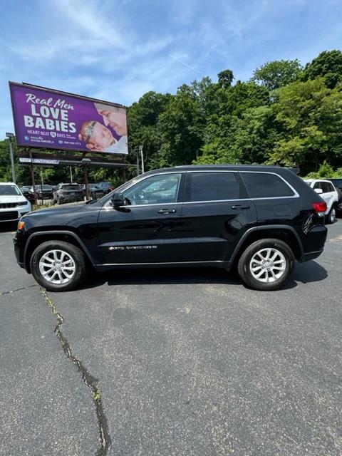 2022 Jeep Grand Cherokee Laredo E 4x4