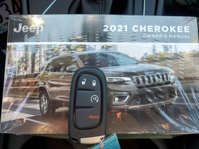 2021 Jeep Cherokee Latitude Lux 4x4
