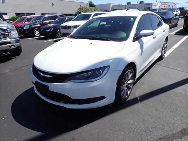 2016 Chrysler 200 S