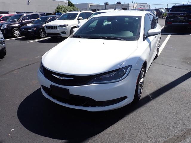 2016 Chrysler 200 S