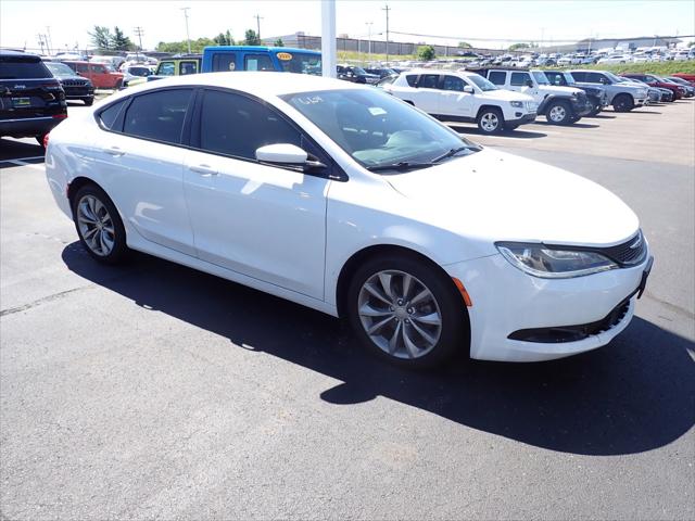 2016 Chrysler 200 S