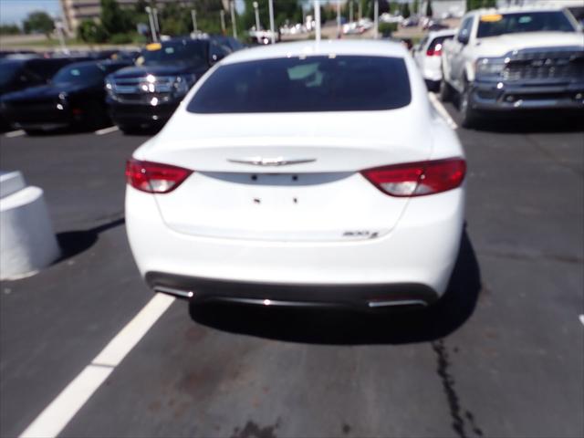 2016 Chrysler 200 S