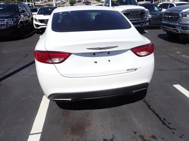 2016 Chrysler 200 S