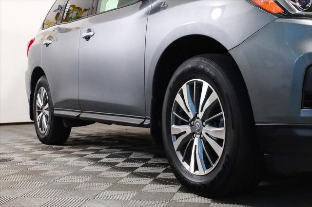 2020 Nissan Pathfinder S