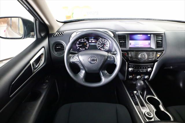 2020 Nissan Pathfinder S