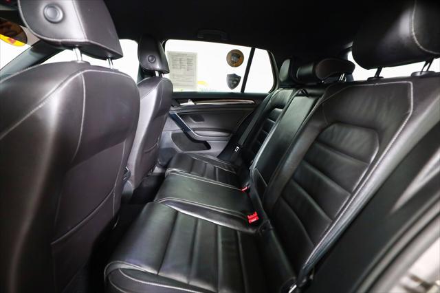 2016 Volkswagen Golf R 4dr HB DSG