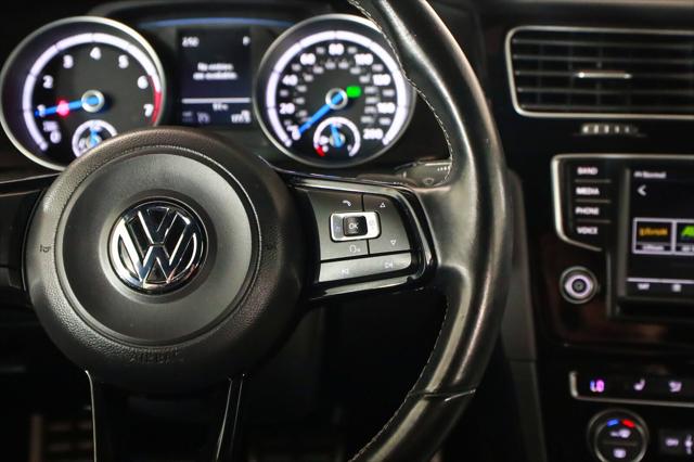 2016 Volkswagen Golf R 4dr HB DSG