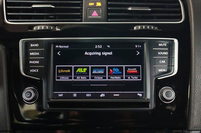 2016 Volkswagen Golf R 4dr HB DSG