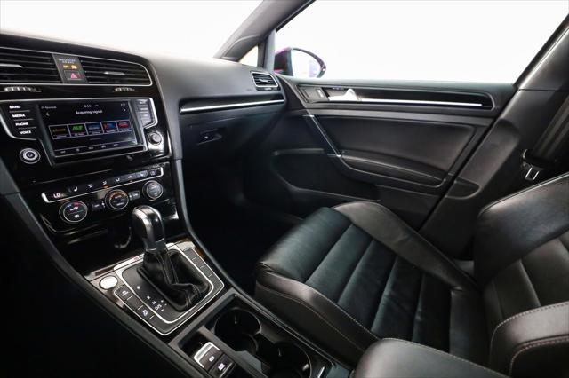 2016 Volkswagen Golf R 4dr HB DSG