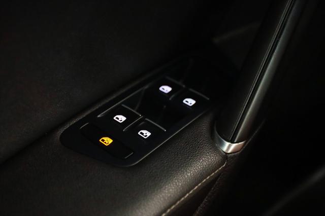 2016 Volkswagen Golf R 4dr HB DSG