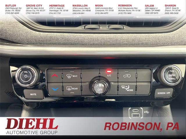 2022 Jeep Compass COMPASS LATITUDE 4X4