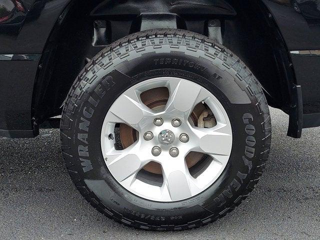 2020 RAM 1500 photo 18 of 31