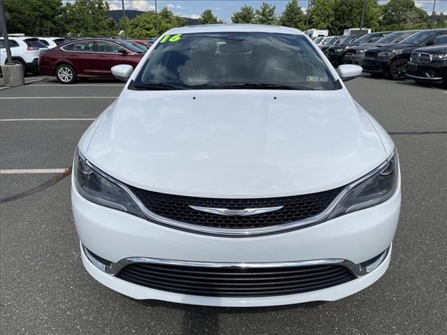 2016 Chrysler 200 Limited