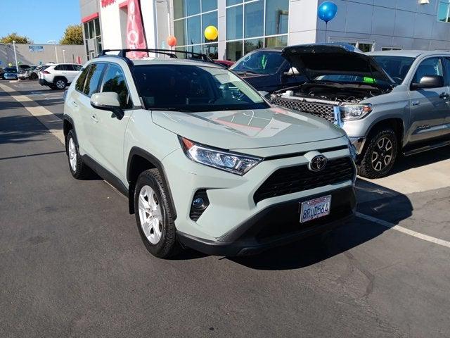 2020 Toyota RAV4 XLE