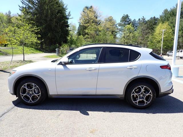 2022 Alfa Romeo Stelvio Ti AWD