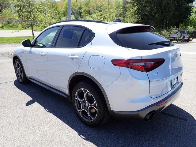 2022 Alfa Romeo Stelvio Ti AWD
