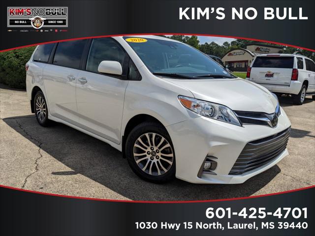 2020 Toyota Sienna XLE