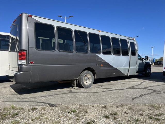 2008 Ford F-550 Chassis XL/XLT