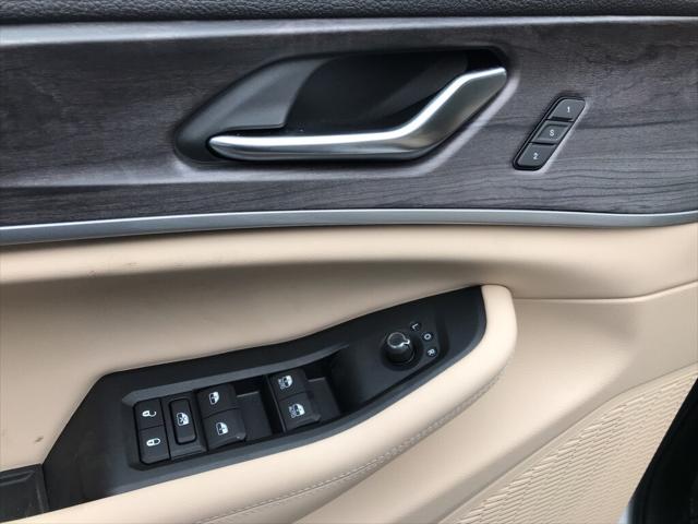 2023 Jeep Grand Cherokee GRAND CHEROKEE LIMITED 4X4