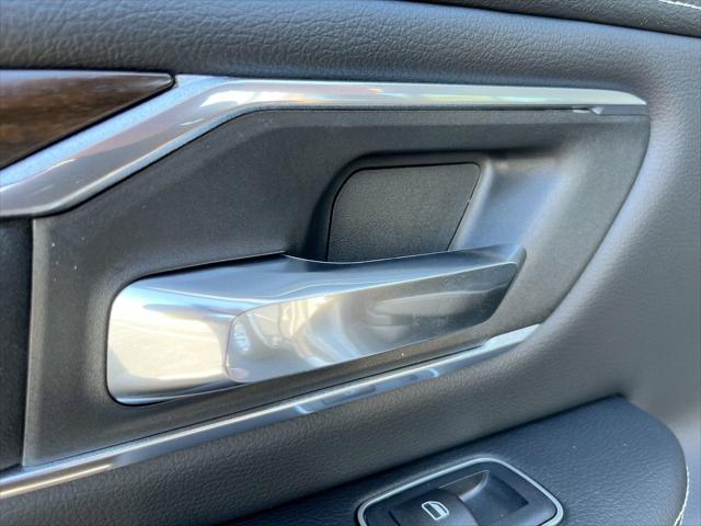2022 RAM Ram 1500 RAM 1500 LARAMIE CREW CAB 4X4 57 BOX