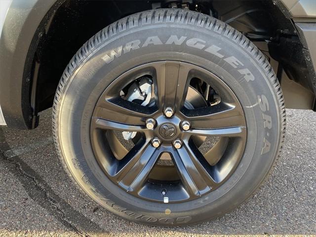 2022 RAM Ram 1500 Classic RAM 1500 CLASSIC WARLOCK QUAD CAB 4X4 64 BOX