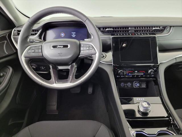 2023 Jeep Grand Cherokee GRAND CHEROKEE LAREDO 4X4