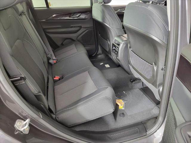 2023 Jeep Grand Cherokee GRAND CHEROKEE LAREDO 4X4