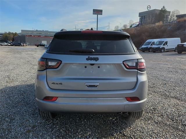 2022 Jeep Compass COMPASS HIGH ALTITUDE 4X4