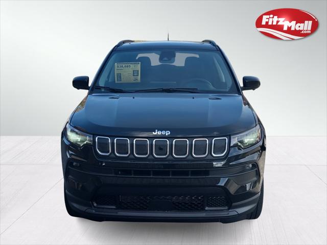 2022 Jeep Compass COMPASS LATITUDE LUX 4X4