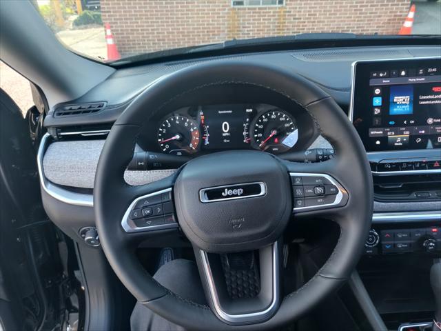 2022 Jeep Compass COMPASS LATITUDE LUX 4X4