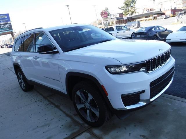 2023 Jeep Grand Cherokee GRAND CHEROKEE L LIMITED 4X4