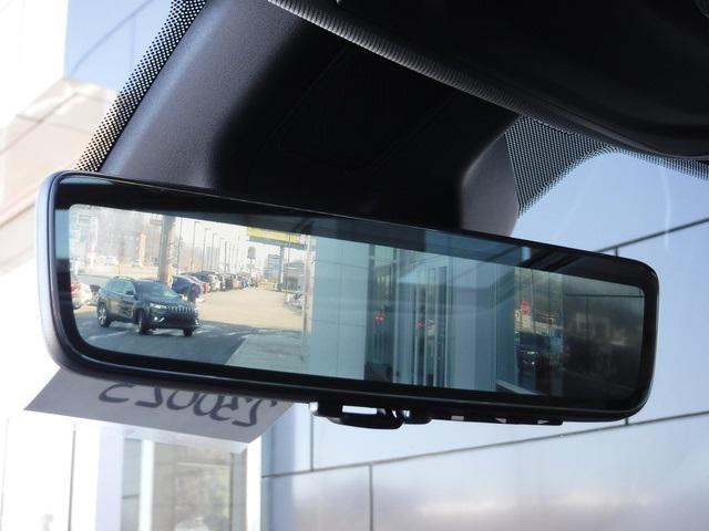 2023 Jeep Grand Cherokee GRAND CHEROKEE L LIMITED 4X4