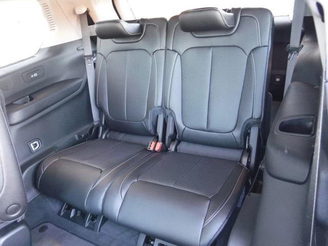 2023 Jeep Grand Cherokee GRAND CHEROKEE L LIMITED 4X4