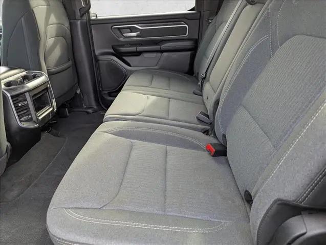 2021 Ram 1500 Big Horn Crew Cab 4x4 5'7" Box